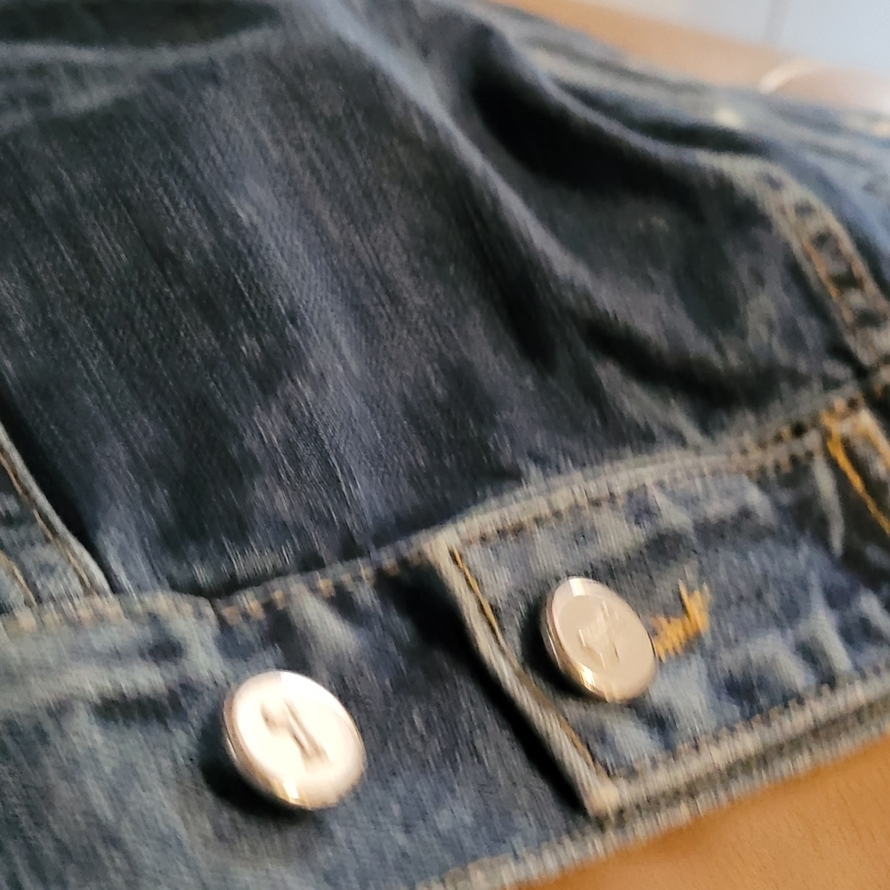 Jean jacket - Picture 10 of 12
